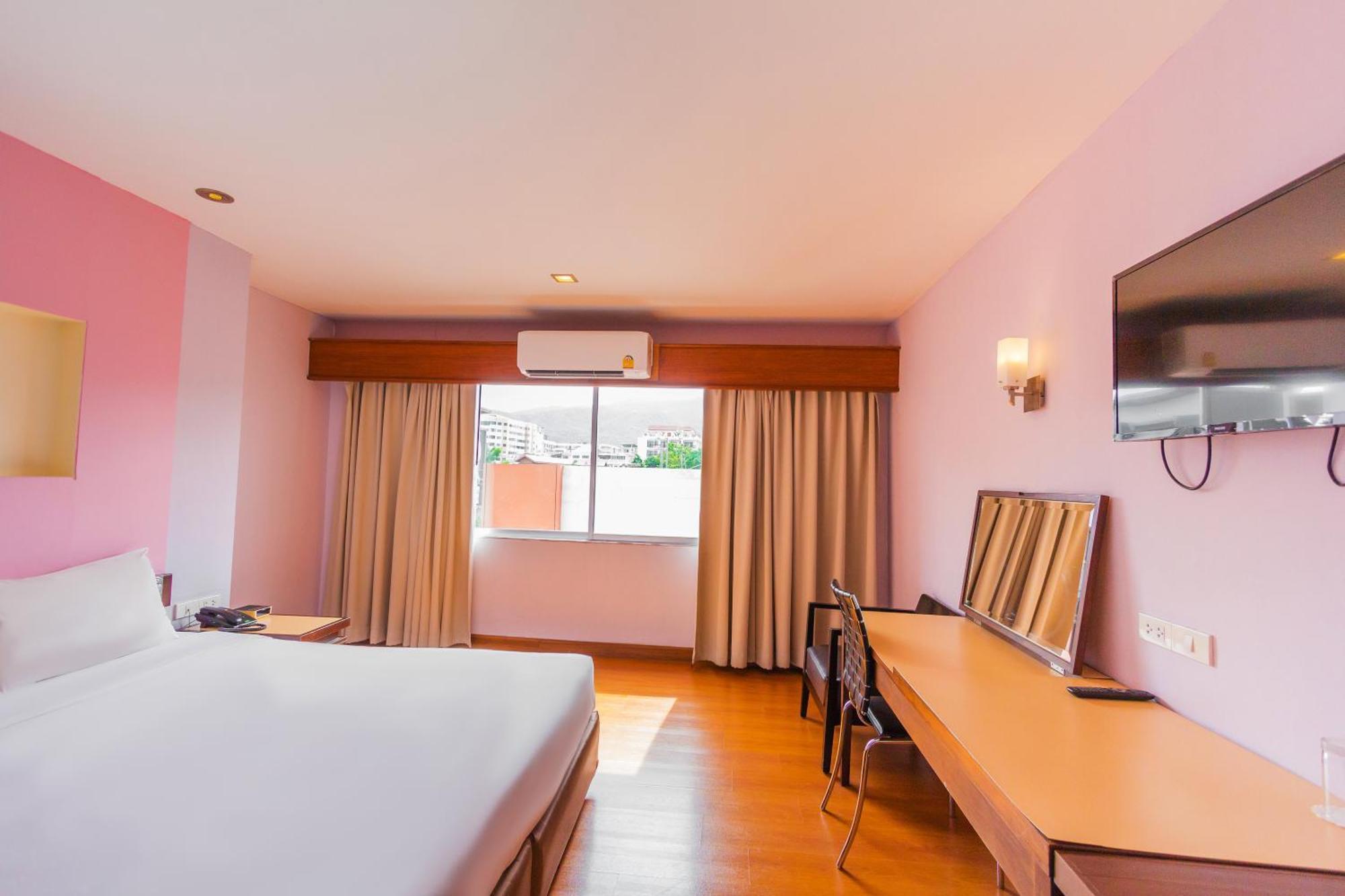 Mayflower Grande Hotel Chiang Mai Dış mekan fotoğraf