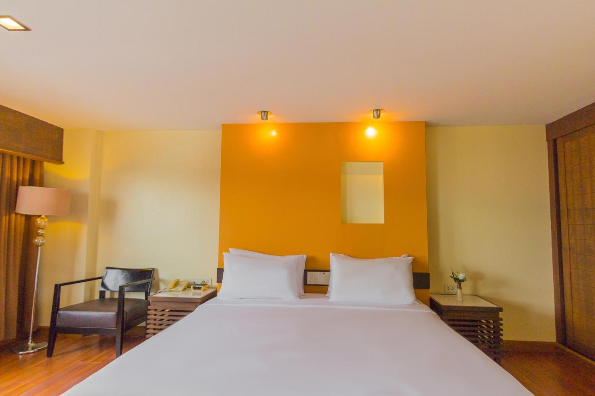 Mayflower Grande Hotel Chiang Mai Dış mekan fotoğraf