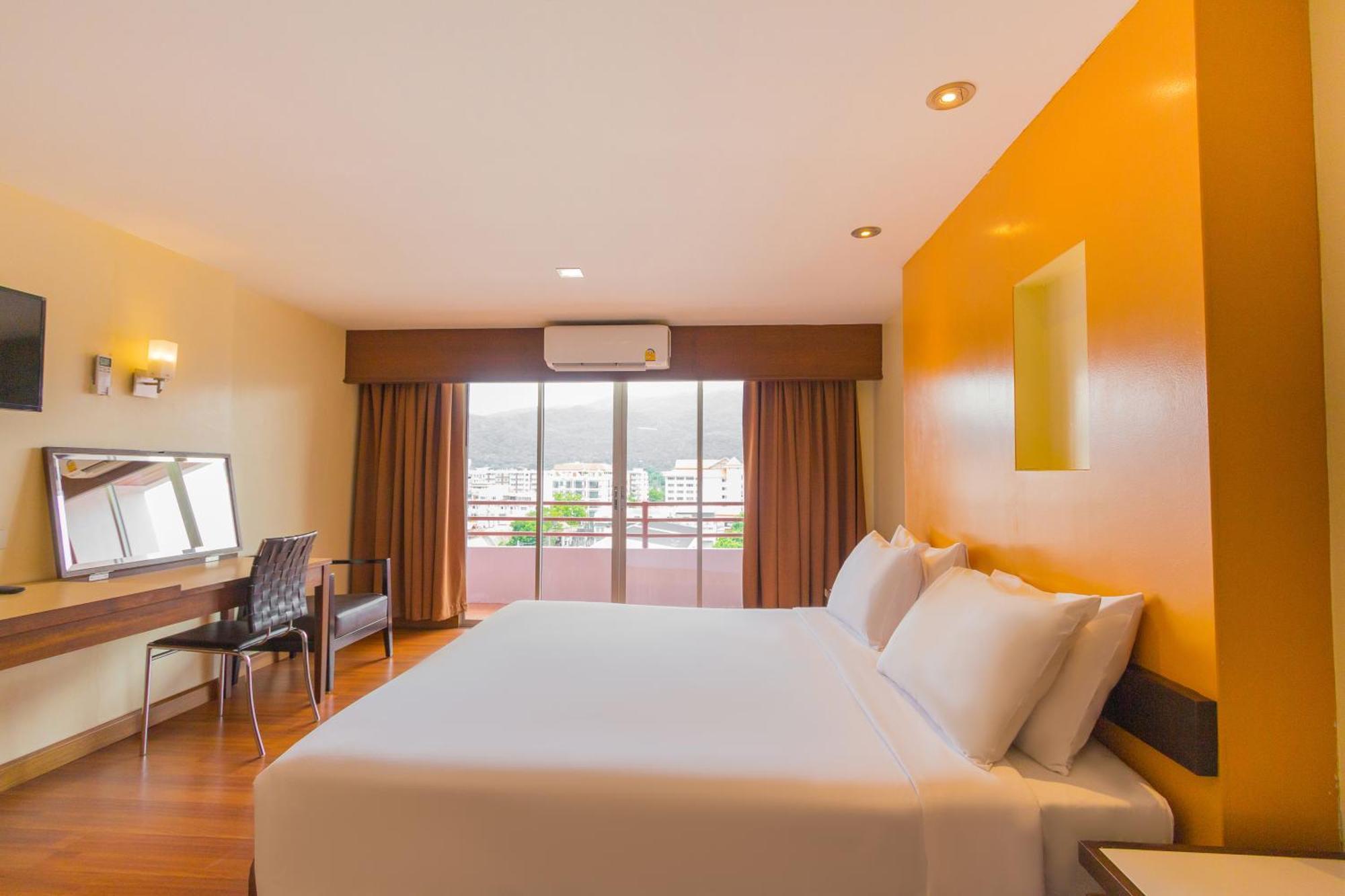 Mayflower Grande Hotel Chiang Mai Dış mekan fotoğraf