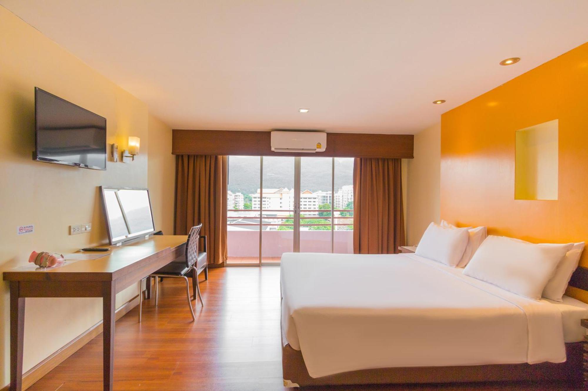 Mayflower Grande Hotel Chiang Mai Dış mekan fotoğraf