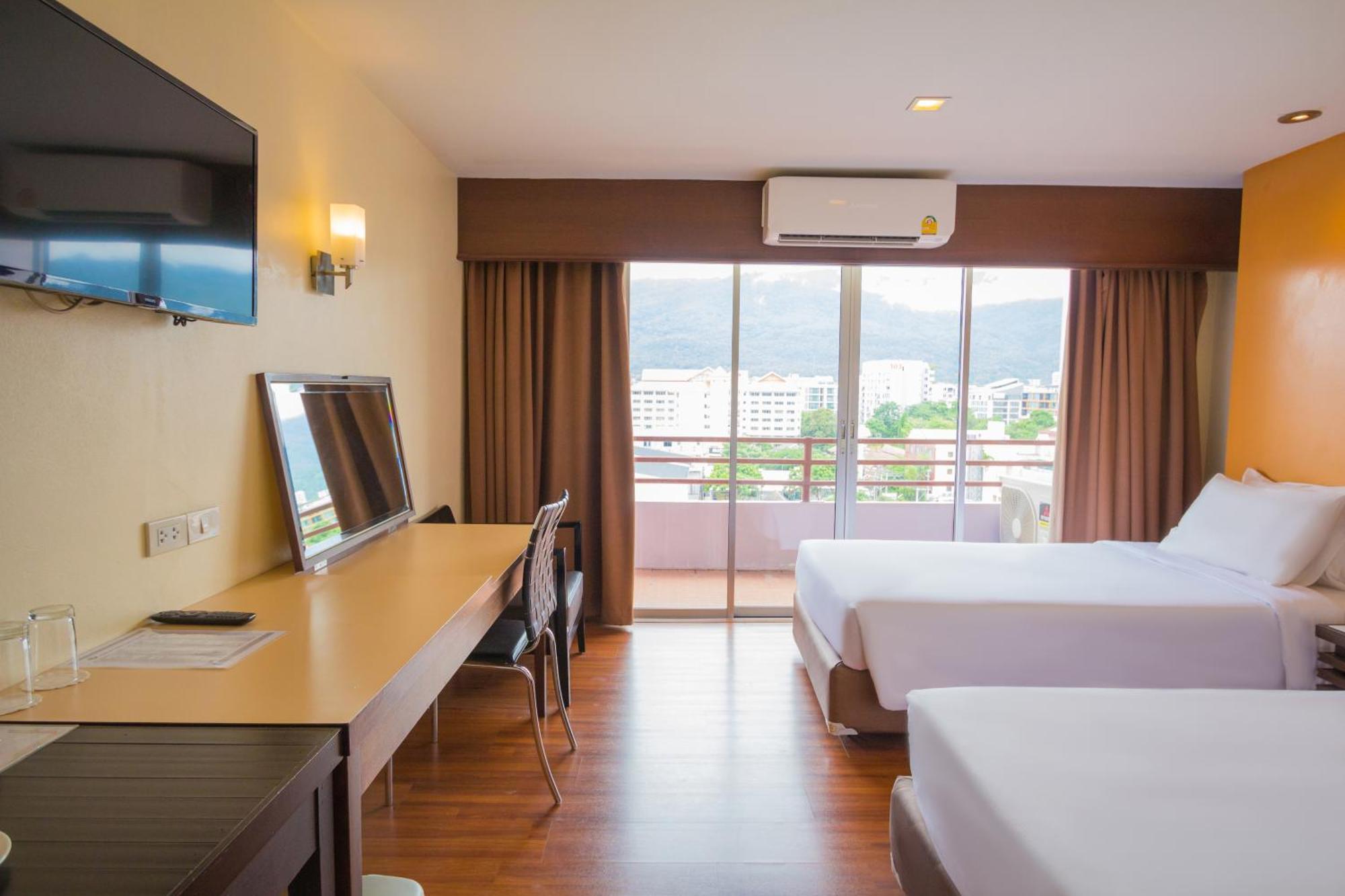Mayflower Grande Hotel Chiang Mai Dış mekan fotoğraf