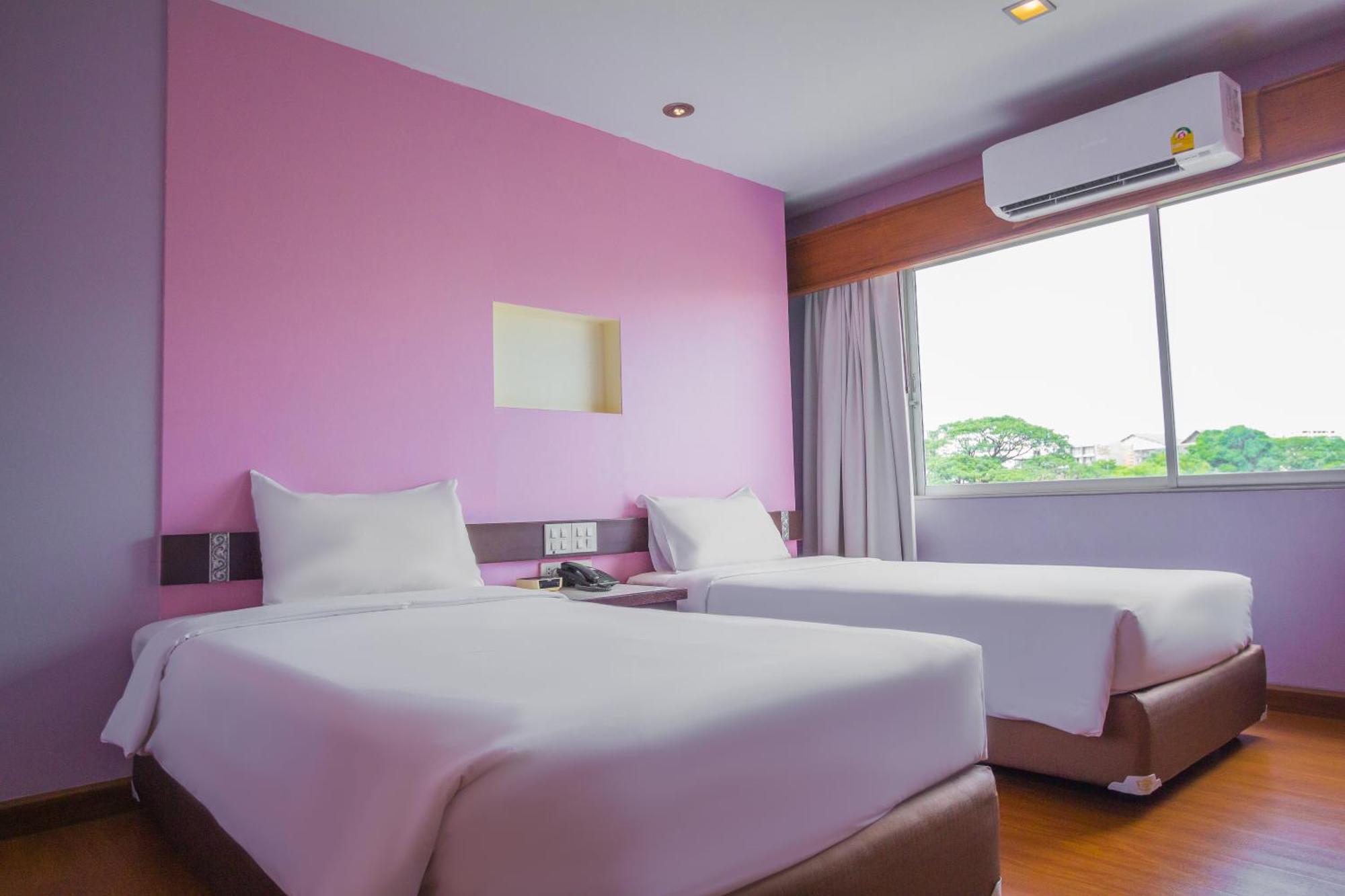 Mayflower Grande Hotel Chiang Mai Dış mekan fotoğraf