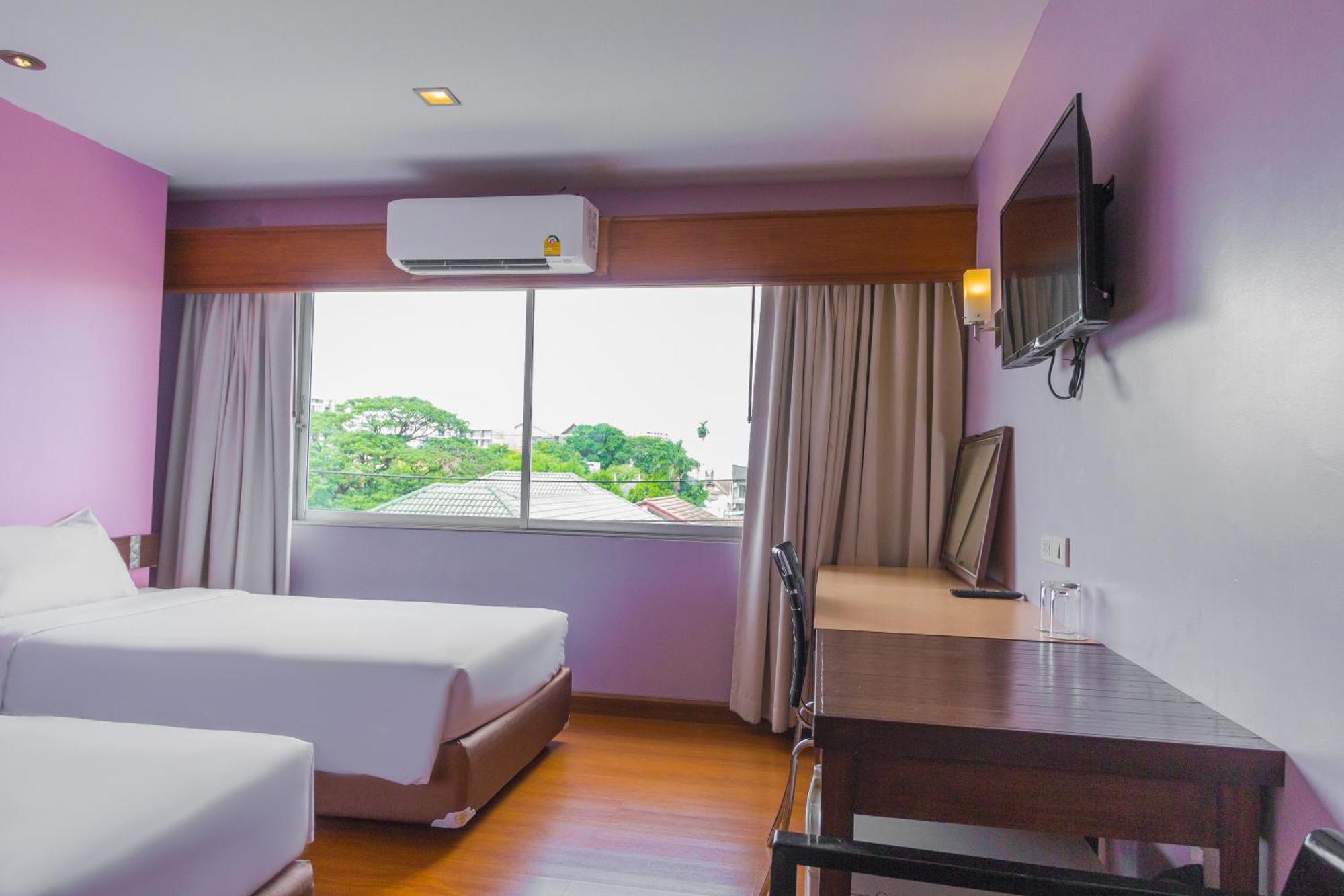 Mayflower Grande Hotel Chiang Mai Dış mekan fotoğraf