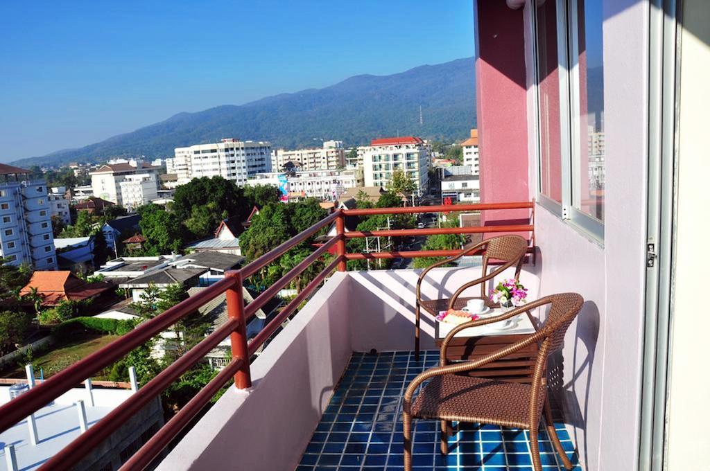 Mayflower Grande Hotel Chiang Mai Dış mekan fotoğraf